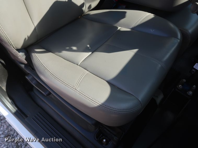 image for item GS9891 2009 Chevrolet Silverado 3500HD  utility bed pickup truck