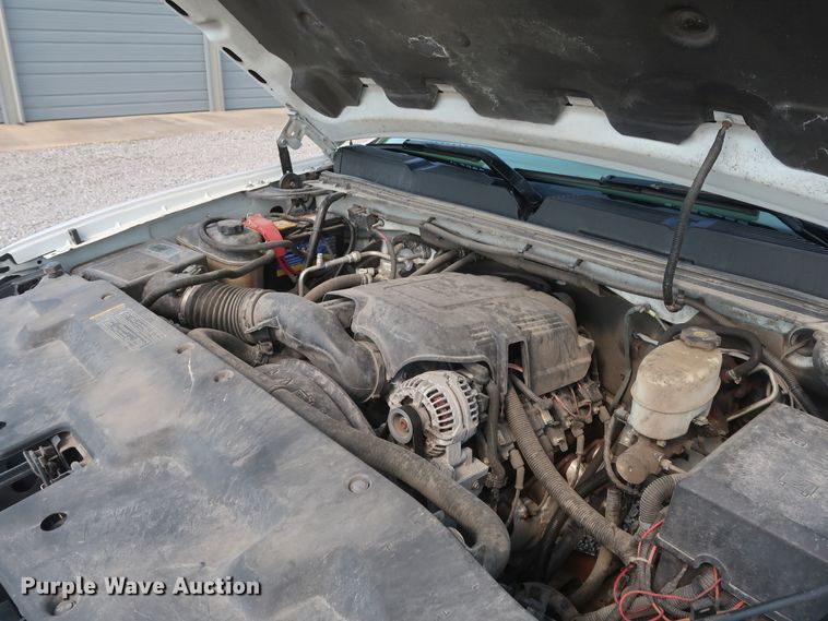 image for item GS9891 2009 Chevrolet Silverado 3500HD  utility bed pickup truck