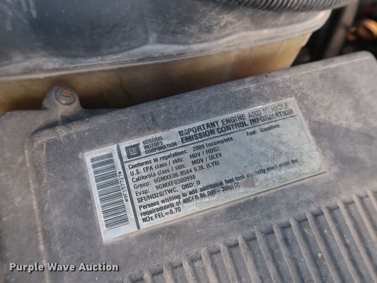 image for item GS9891 2009 Chevrolet Silverado 3500HD  utility bed pickup truck