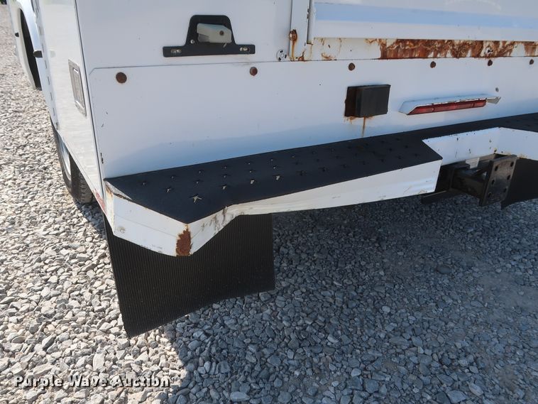 image for item GS9891 2009 Chevrolet Silverado 3500HD  utility bed pickup truck