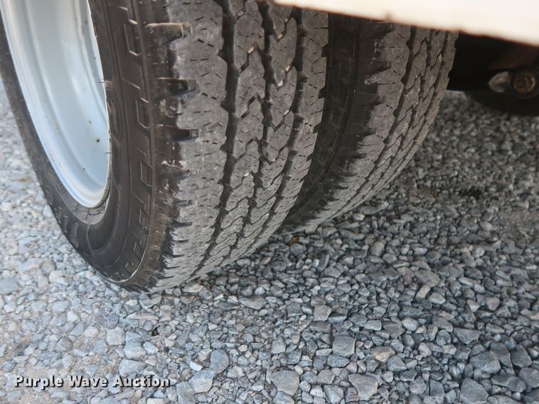 image for item GS9891 2009 Chevrolet Silverado 3500HD  utility bed pickup truck