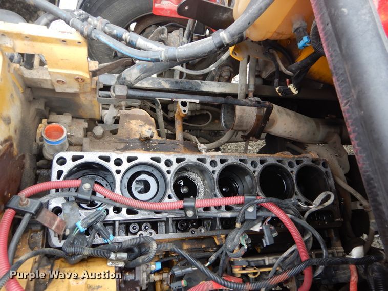 image for item GU9969 2005 Freightliner Business Class M2 flatbed truck