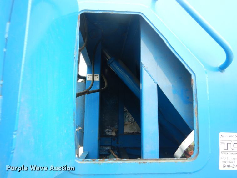 image for item GU9970 2008 Sterling Acterra refuse truck