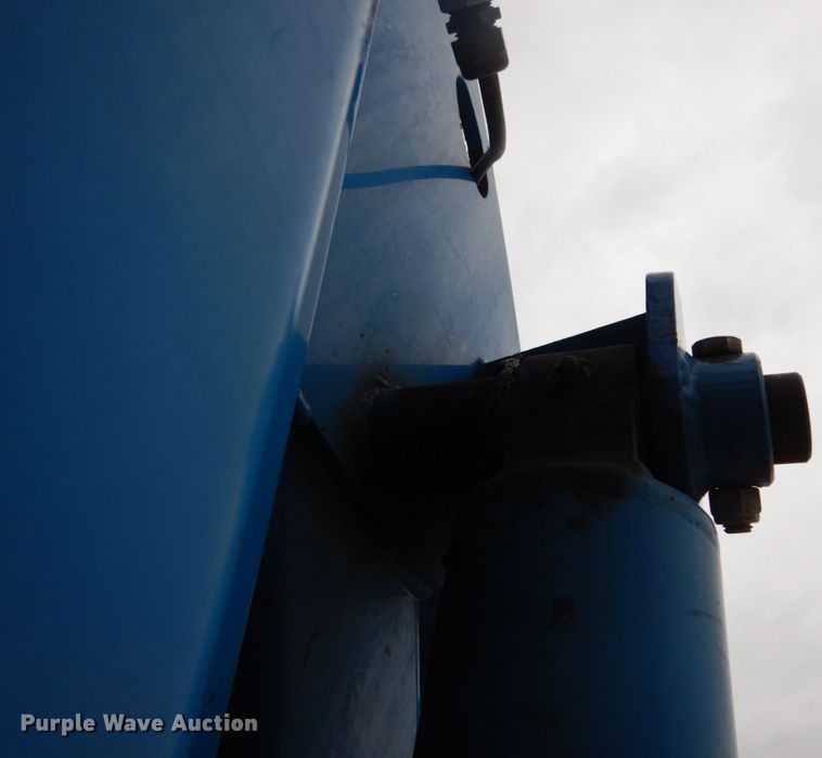 image for item GU9970 2008 Sterling Acterra refuse truck