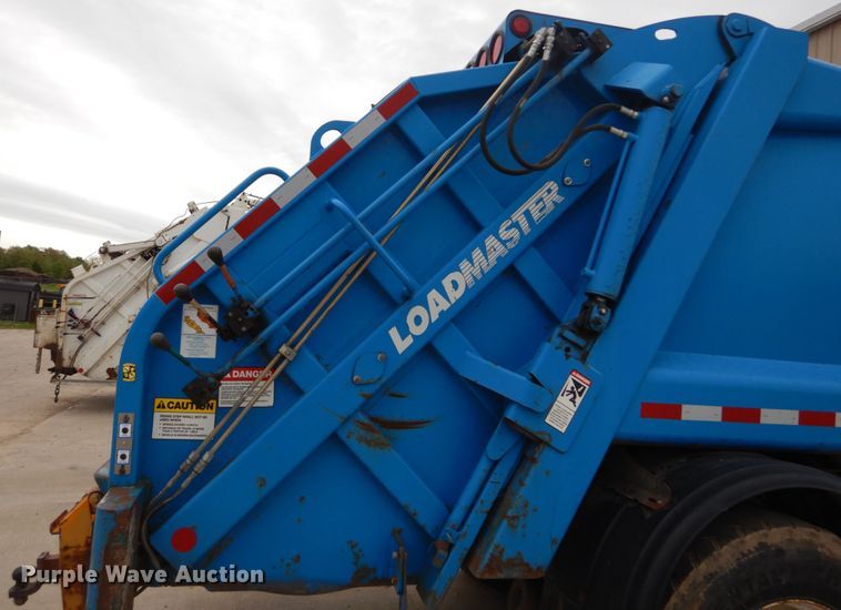 image for item GU9970 2008 Sterling Acterra refuse truck