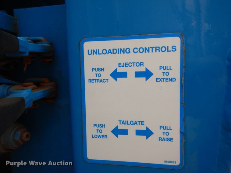 image for item GU9970 2008 Sterling Acterra refuse truck