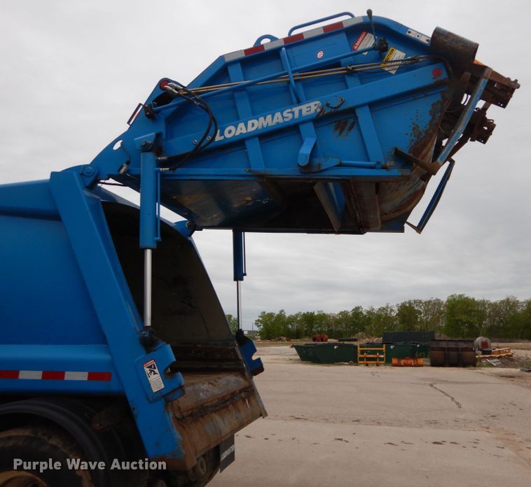 image for item GU9970 2008 Sterling Acterra refuse truck