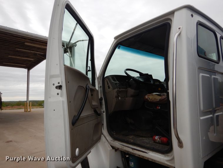 image for item GU9970 2008 Sterling Acterra refuse truck