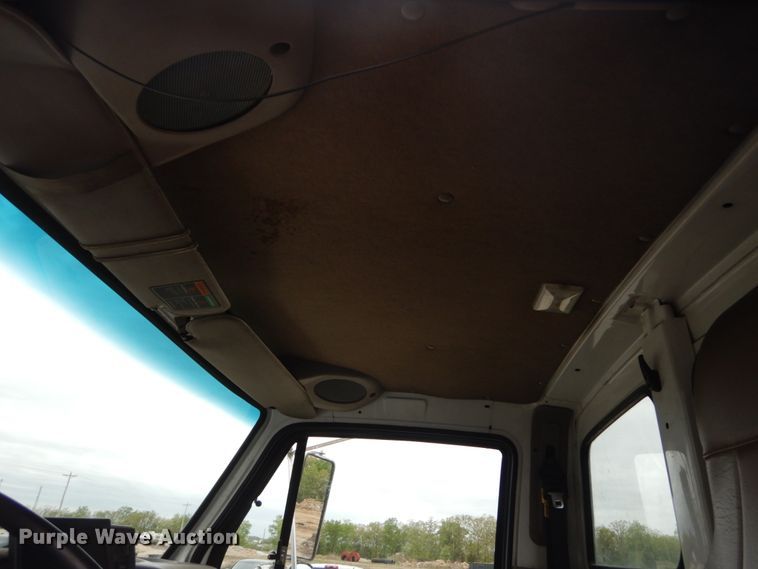 image for item GU9970 2008 Sterling Acterra refuse truck