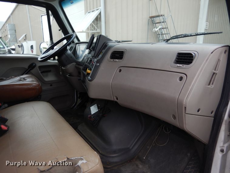 image for item GU9970 2008 Sterling Acterra refuse truck