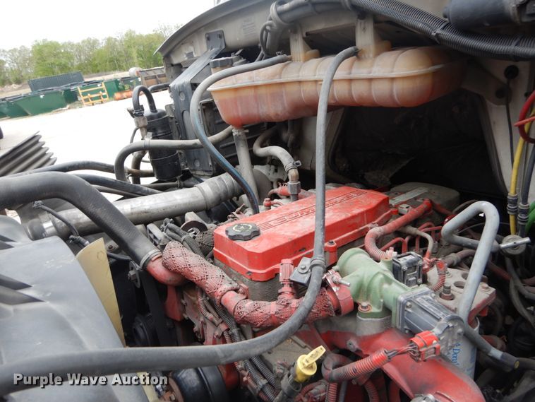 image for item GU9970 2008 Sterling Acterra refuse truck