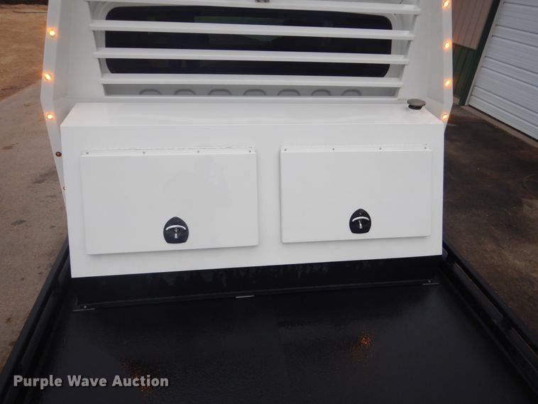 image for item GW9797 2007 Freightliner Business Class M2 106 Crew Cab flatbed truck