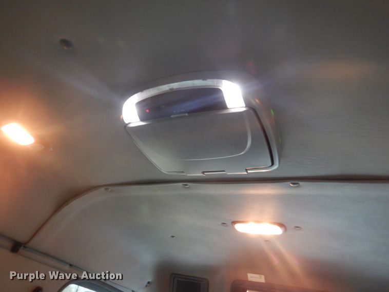 image for item GW9797 2007 Freightliner Business Class M2 106 Crew Cab flatbed truck