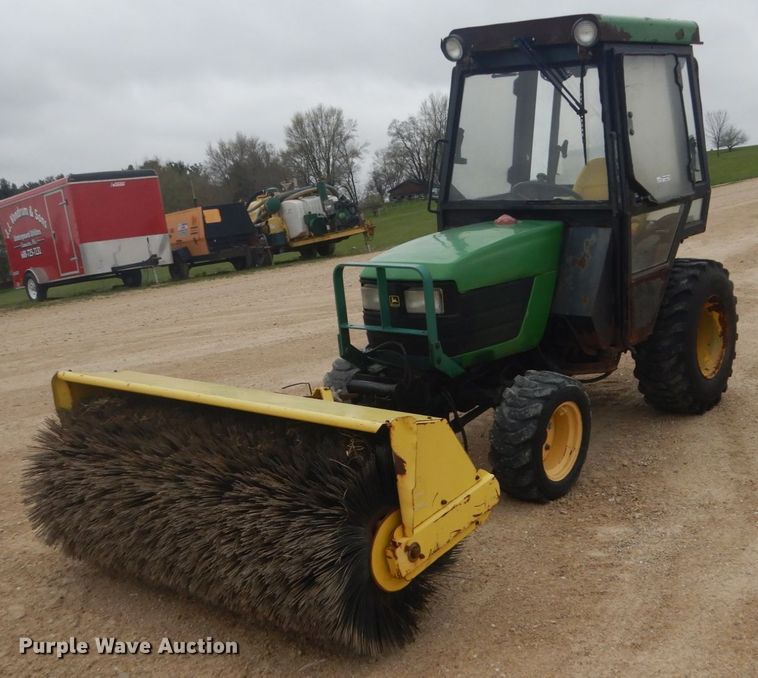 image for item GW9802 John Deere 4100 MFWD tractor