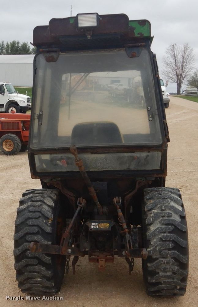 image for item GW9802 John Deere 4100 MFWD tractor