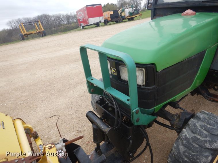 image for item GW9802 John Deere 4100 MFWD tractor