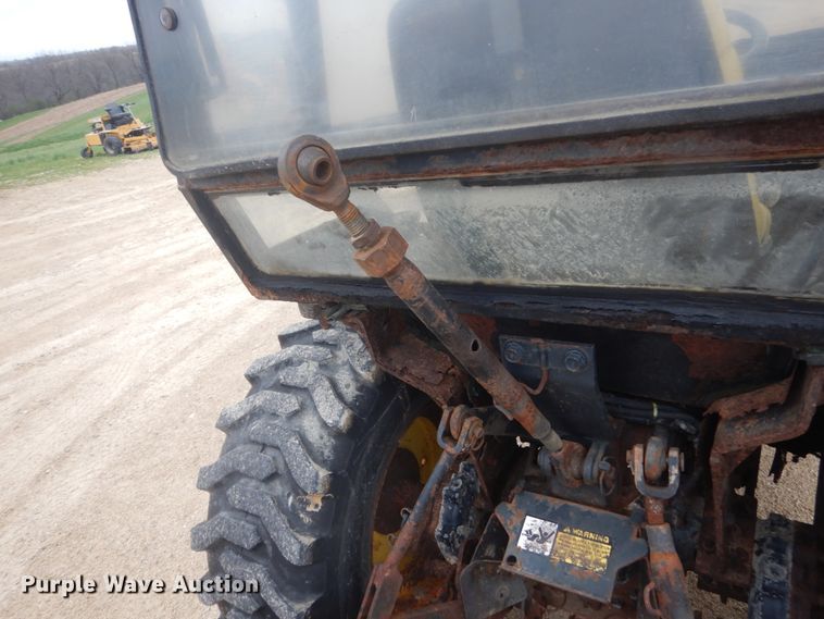 image for item GW9802 John Deere 4100 MFWD tractor