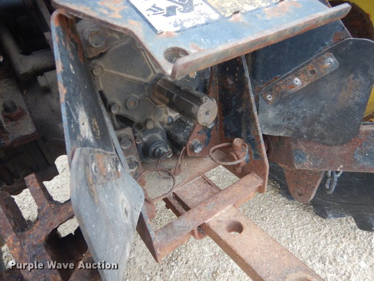 image for item GW9802 John Deere 4100 MFWD tractor