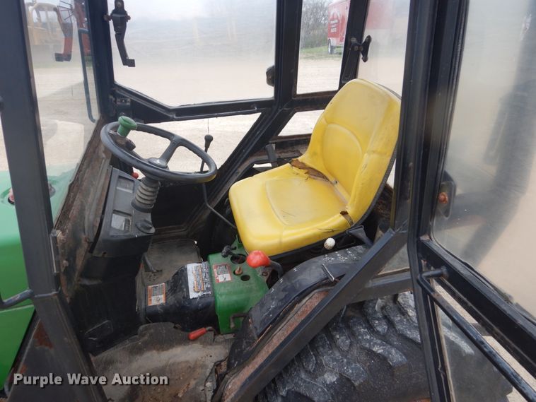 image for item GW9802 John Deere 4100 MFWD tractor