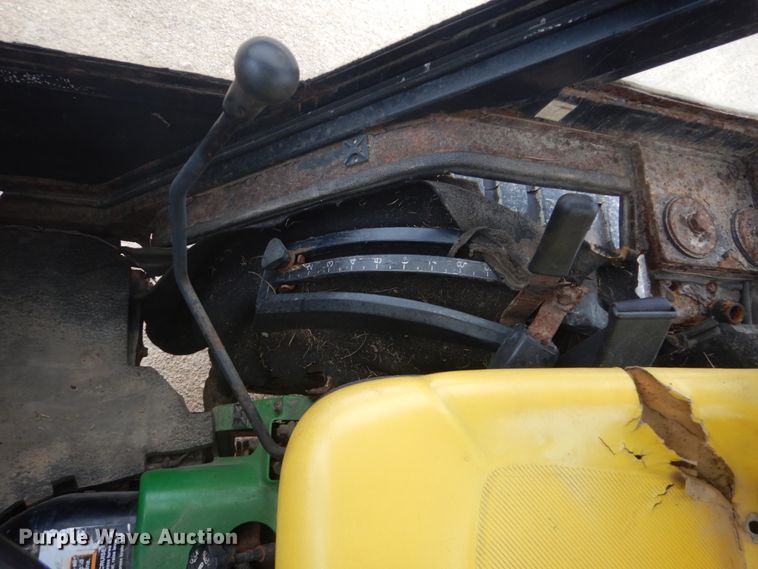 image for item GW9802 John Deere 4100 MFWD tractor