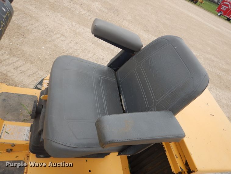 image for item GW9803 Hustler 3200 ZTR lawn mower