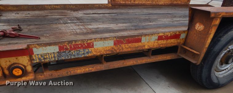 image for item GW9807 1997 Belshe T1 equipment trailer