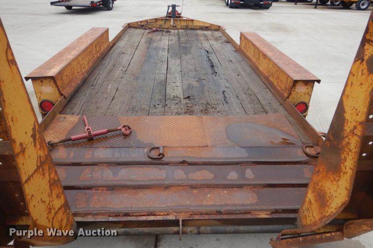 image for item GW9807 1997 Belshe T1 equipment trailer