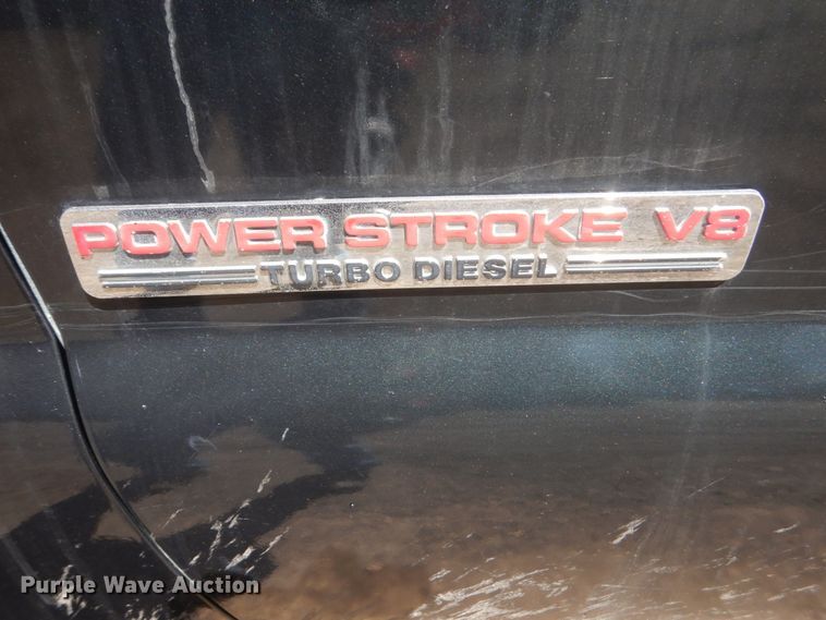 image for item GW9812 2004 Ford F350 Super Duty  SuperCab pickup truck cab and chassis