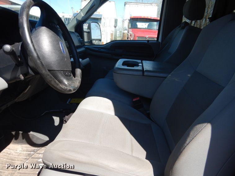 image for item GW9813 2005 Ford F350 Super Duty  SuperCab pickup truck