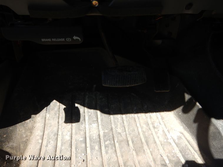 image for item GW9813 2005 Ford F350 Super Duty  SuperCab pickup truck