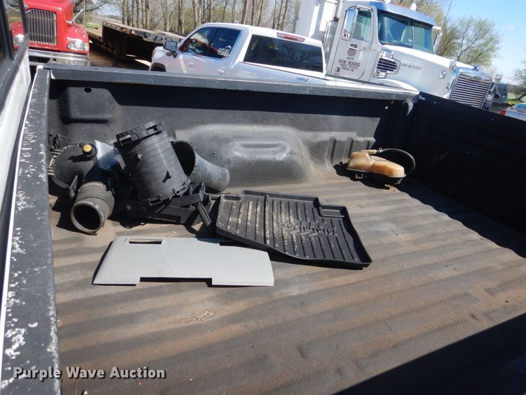 image for item GW9813 2005 Ford F350 Super Duty  SuperCab pickup truck