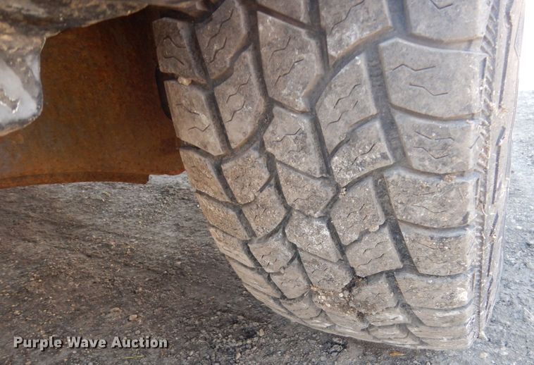 image for item GW9813 2005 Ford F350 Super Duty  SuperCab pickup truck