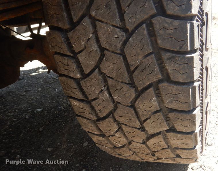 image for item GW9813 2005 Ford F350 Super Duty  SuperCab pickup truck