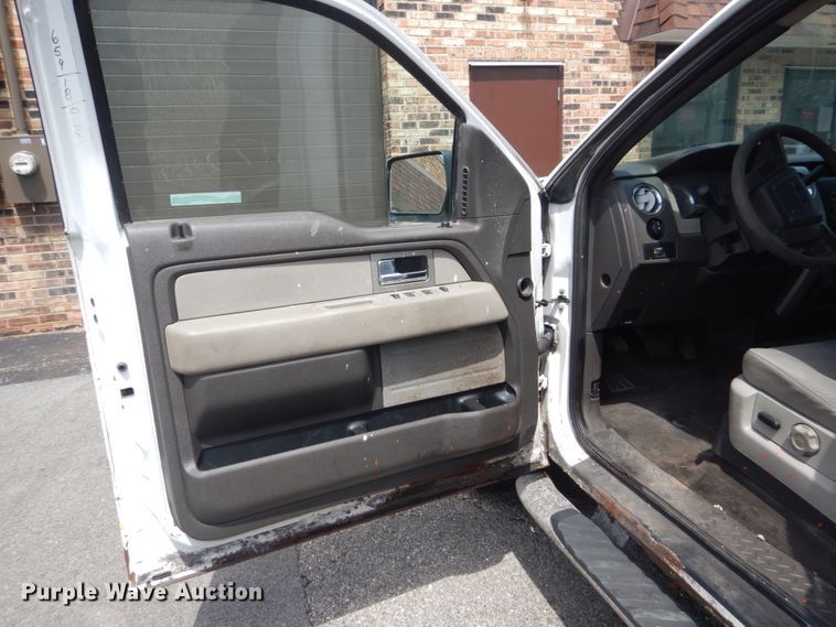 image for item GW9822 2010 Ford F150  SuperCab pickup truck