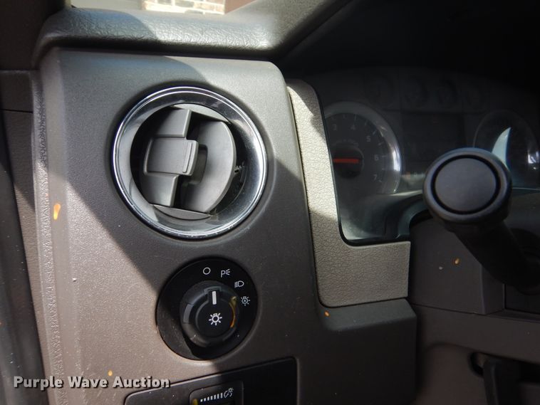 image for item GW9822 2010 Ford F150  SuperCab pickup truck