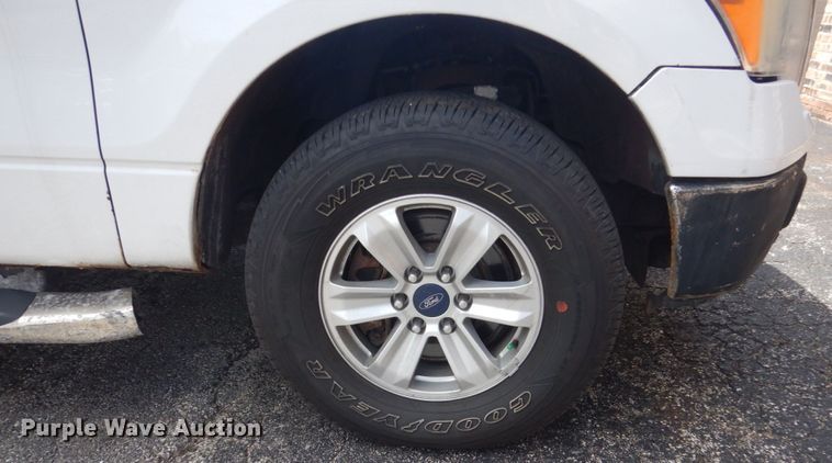 image for item GW9822 2010 Ford F150  SuperCab pickup truck