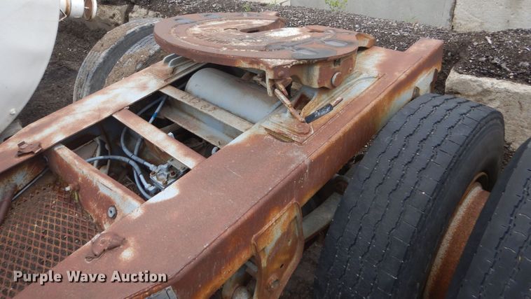 image for item GW9835 1995 Strick trailer dolly