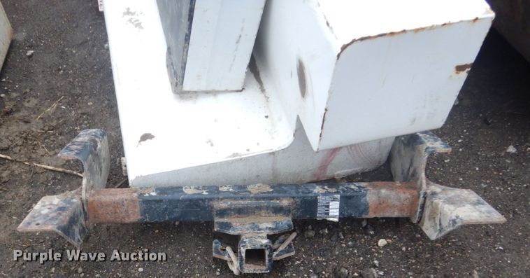 image for item GW9841 (6) fuel tanks