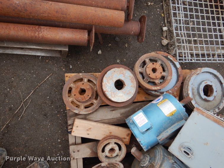 image for item GW9846 (5) electric motors