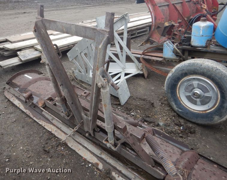 image for item GW9852 9.5'W snow plow