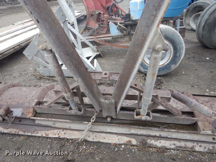 image for item GW9852 9.5'W snow plow