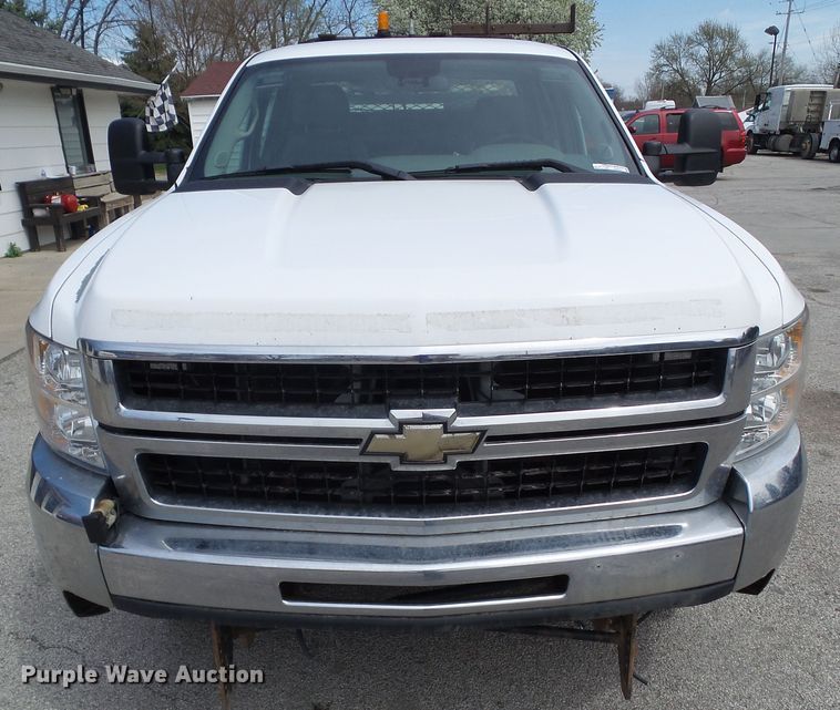 image for item GX9031 2008 Chevrolet Silverado 2500HD  Ext. Cab utility bed pickup truck