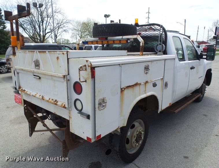 image for item GX9031 2008 Chevrolet Silverado 2500HD  Ext. Cab utility bed pickup truck