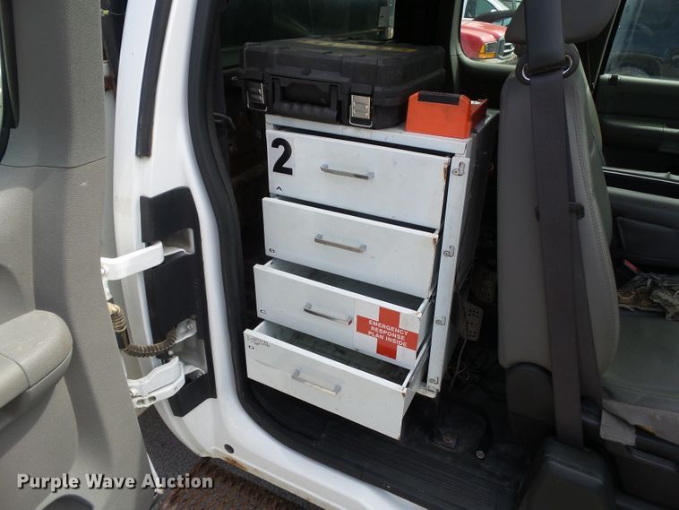 image for item GX9031 2008 Chevrolet Silverado 2500HD  Ext. Cab utility bed pickup truck