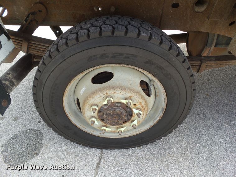 image for item GX9031 2008 Chevrolet Silverado 2500HD  Ext. Cab utility bed pickup truck