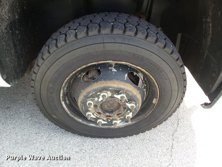 image for item GX9031 2008 Chevrolet Silverado 2500HD  Ext. Cab utility bed pickup truck