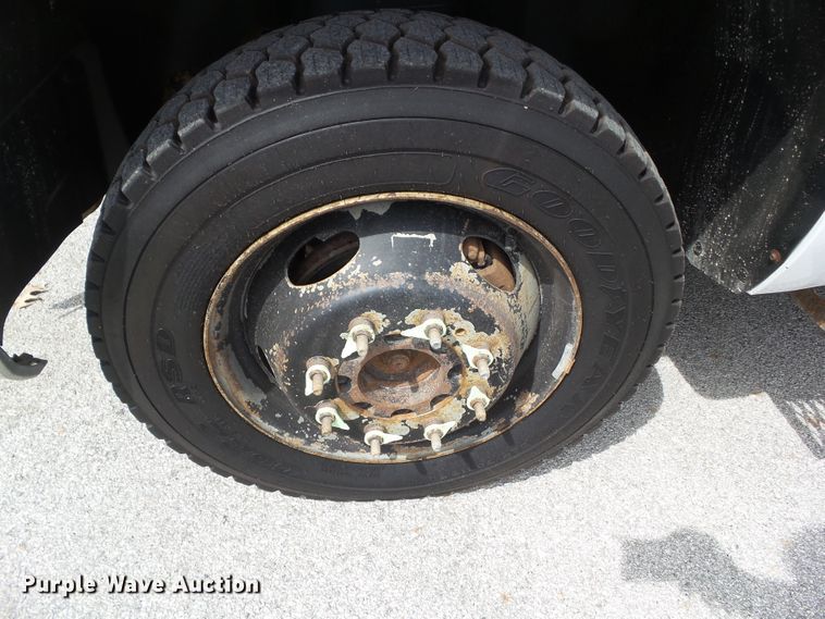 image for item GX9031 2008 Chevrolet Silverado 2500HD  Ext. Cab utility bed pickup truck