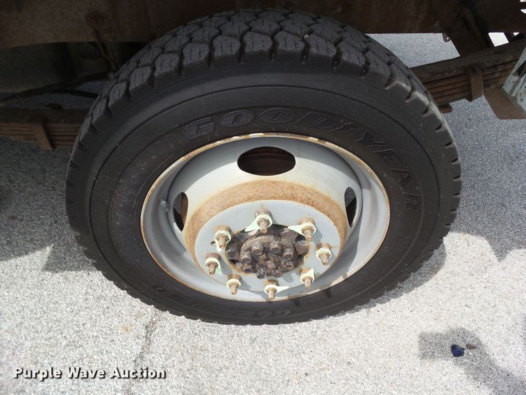 image for item GX9031 2008 Chevrolet Silverado 2500HD  Ext. Cab utility bed pickup truck