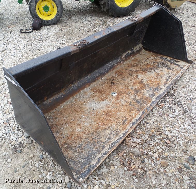image for item GX9034 90"W skid steer bucket