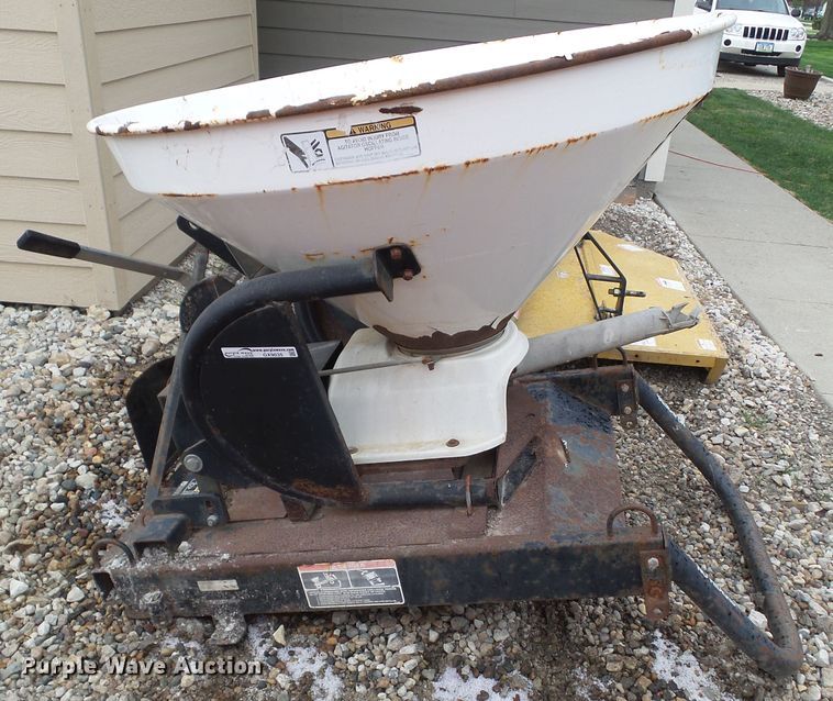 image for item GX9035 Vicon spreader